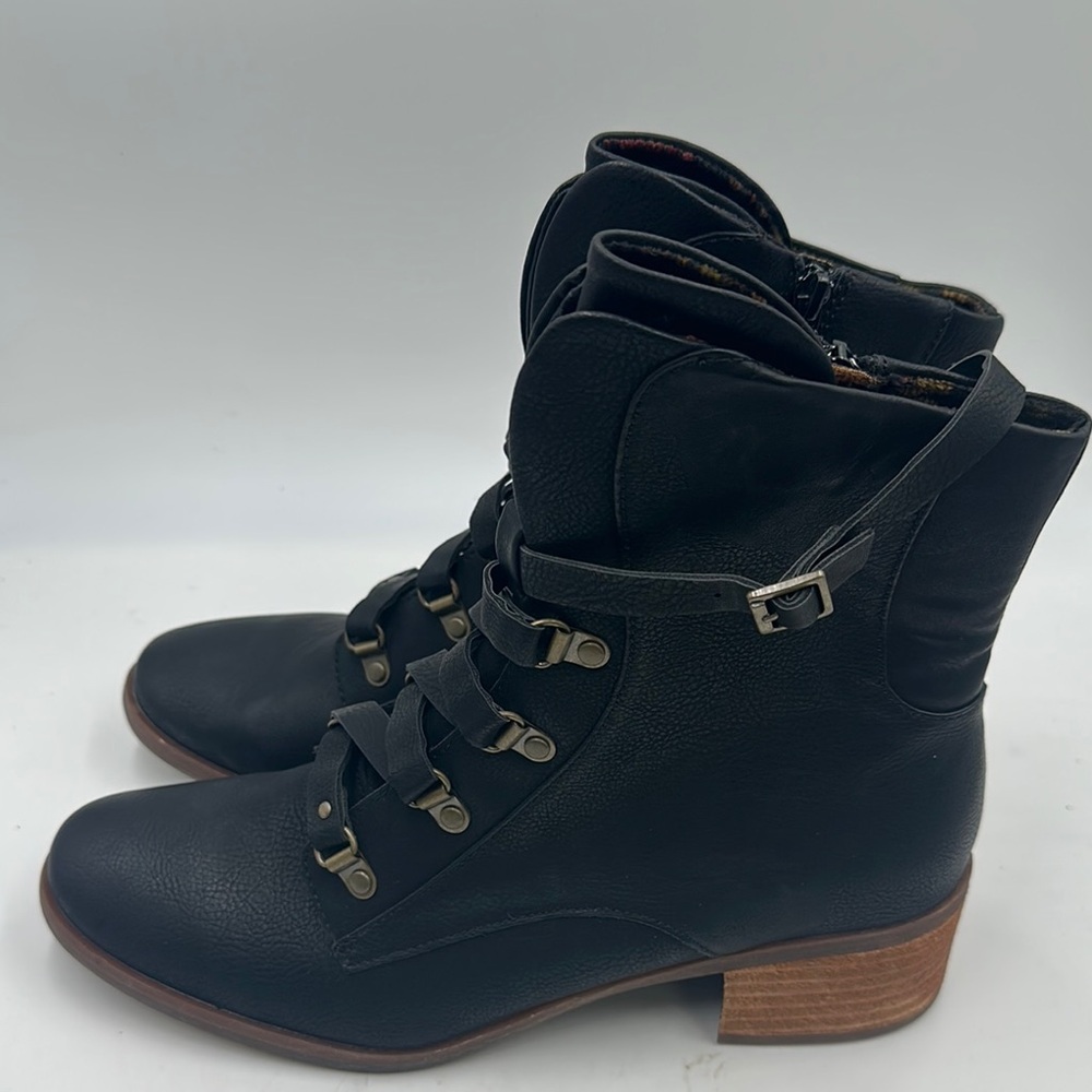 Women’s KORKS utilitarian-chic Reese Comfort Booties black slate Nubuck Sz 11m